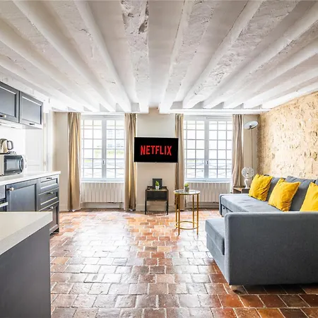 Au Coeur De Ile Saint-louis Free Netflix Apartment Paris