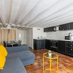 Appartement Au Coeur De Paris Ile Saint-Louis Free Netflix